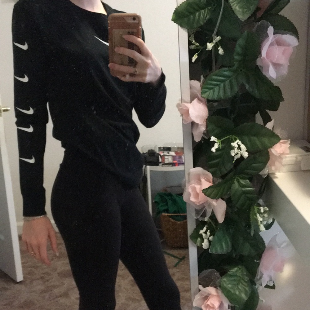 Nike Long Sleeve Athletic Top